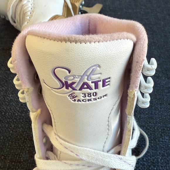 Jackson White Girls Ice Skates size 1 used twice - Picture 3 of 4